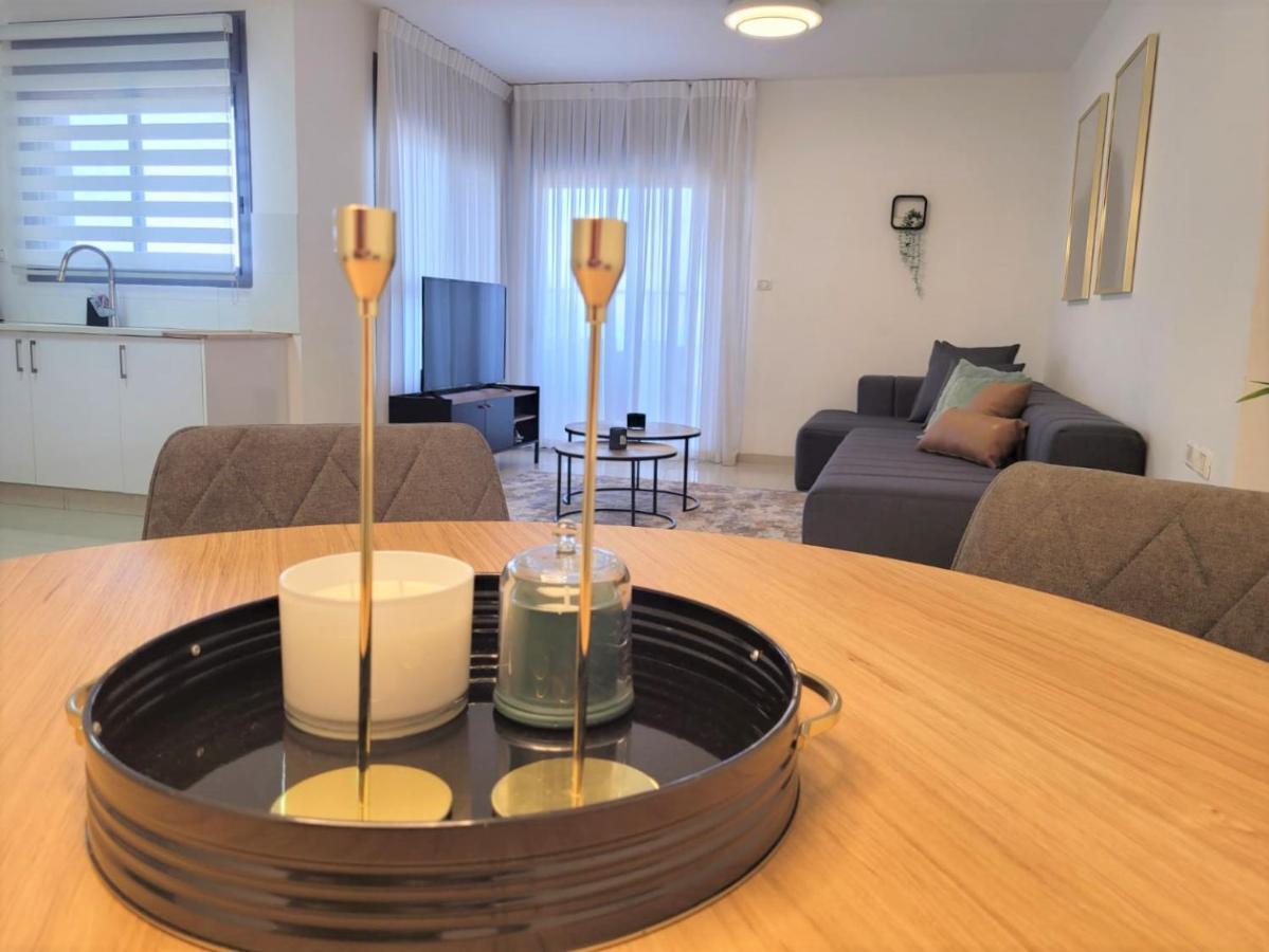Yalarent Ariston Apartment & Penthouse Tiberias Exterior foto